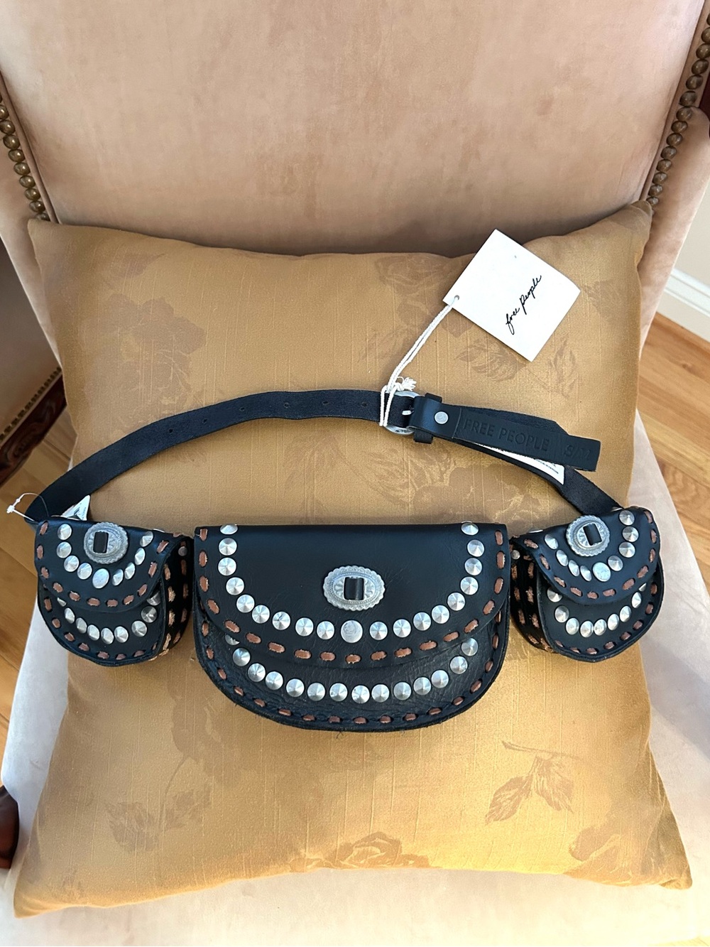 Free People Lucky Stars Black Leather Studded Adjustable Pocket Belt Size S/M